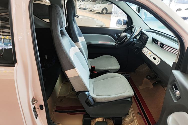 Used Wuling Hongguang MINIEV 2021 Macaron Fashion Edition Lithium-Ion Battery Right Front Seat