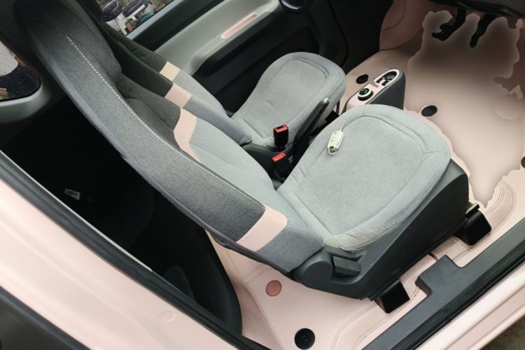 Used Wuling Hongguang MINIEV 2021 Macaron Premium Model – Lithium-NMC Right Front Seat