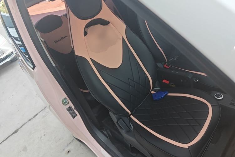 Used Wuling Hongguang MINIEV 2021 Macaron Premium Model – Lithium-NMC Right Front Seat