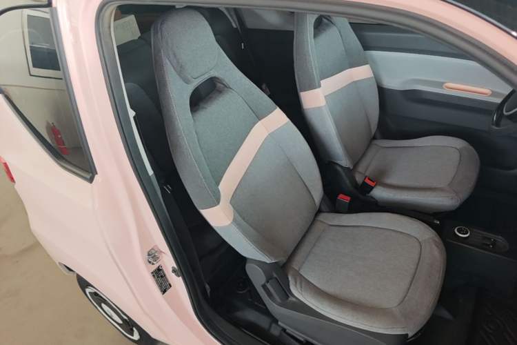Used Wuling Hongguang MINIEV 2021 Macaron Premium Model – Lithium Iron Phosphate Right Front Seat