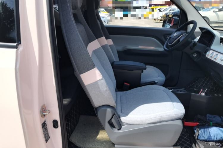 Used Wuling Hongguang MINIEV 2021 Macaron Premium Model – Lithium Iron Phosphate Right Front Seat