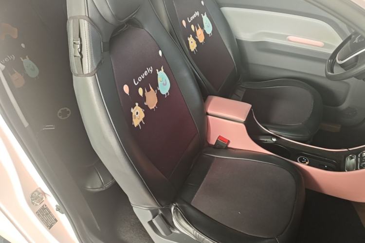 Used Wuling Hongguang MINIEV 2021 Macaron Fashion Model Lithium Iron Phosphate Right Front Seat