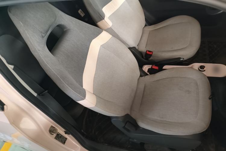 Used Wuling Hongguang MINIEV 2021 Macaron Fashion Model Lithium Iron Phosphate Right Front Seat