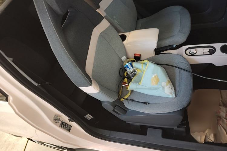 Used Wuling Hongguang MINIEV 2021 Macaron Premium Model – Lithium Iron Phosphate Right Front Seat