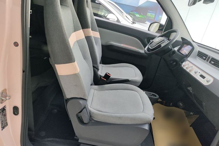 Used Wuling Hongguang MINIEV 2021 Macaron Fashion Model Lithium Iron Phosphate Right Front Seat