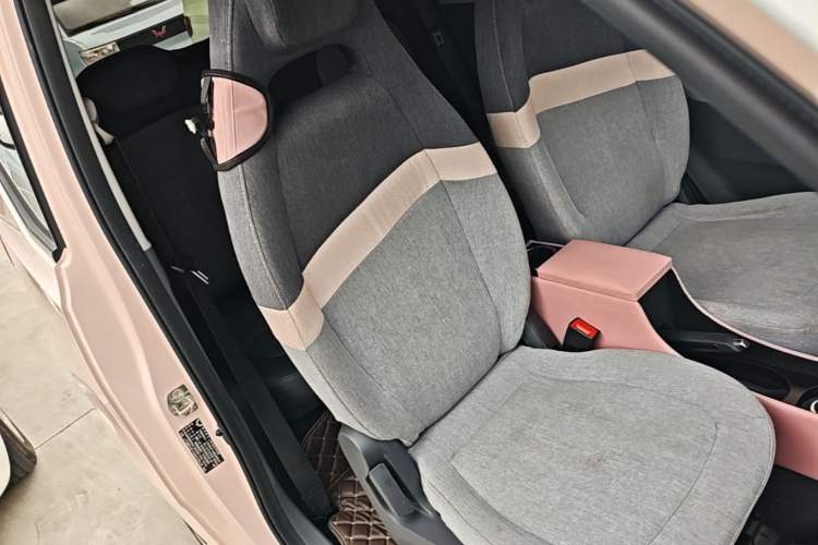 Used Wuling Hongguang MINIEV 2021 Macaron Premium Model – Lithium Iron Phosphate Right Front Seat