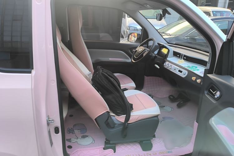 Used Wuling Hongguang MINIEV 2021 Macaron Fashion Model Lithium Iron Phosphate Right Front Seat