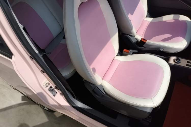 Used Wuling Hongguang MINIEV 2021 Macaron Premium Model – Lithium Iron Phosphate Right Front Seat