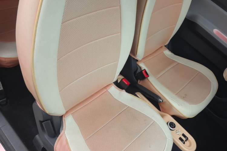 Used Wuling Hongguang MINIEV 2021 Macaron Premium Model – Lithium Iron Phosphate Right Front Seat