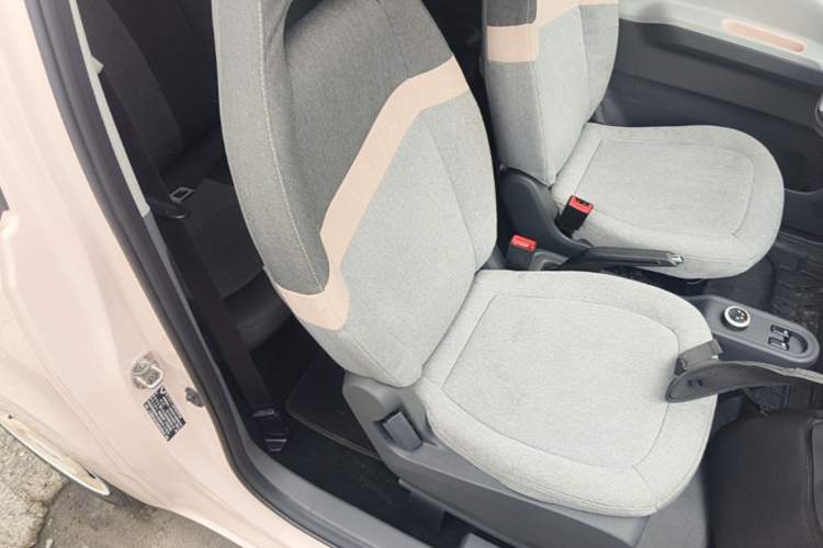 Used Wuling Hongguang MINIEV 2021 Macaron Premium Model – Lithium Iron Phosphate Right Front Seat
