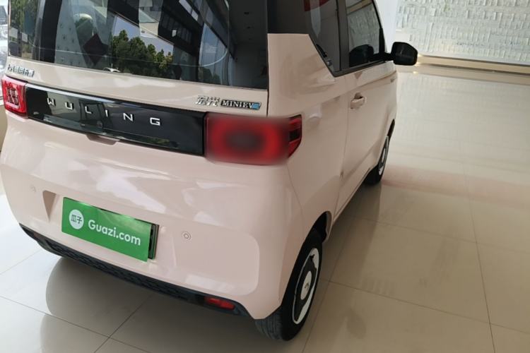 Used Wuling Hongguang MINIEV 2021 Macaron Fashion Edition Lithium-Ion Battery Right Rear Taillight