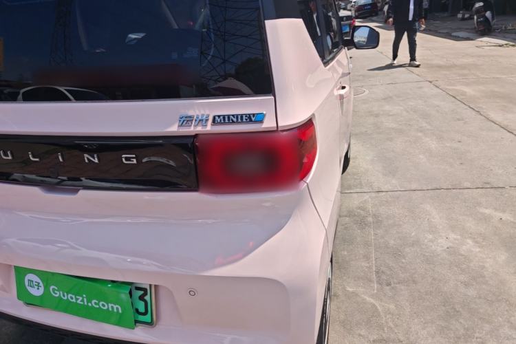 Used Wuling Hongguang MINIEV 2021 Macaron Premium Model – Lithium Iron Phosphate Right Rear Taillight