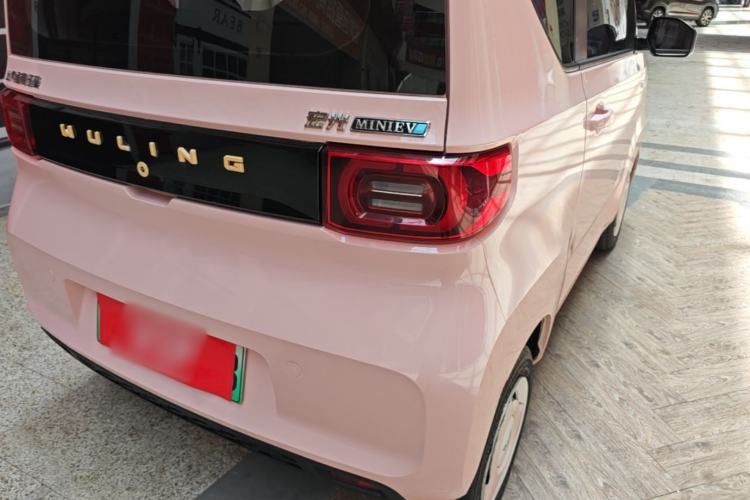 Used Wuling Hongguang MINIEV 2021 Macaron Premium Model – Lithium Iron Phosphate Right Rear Taillight