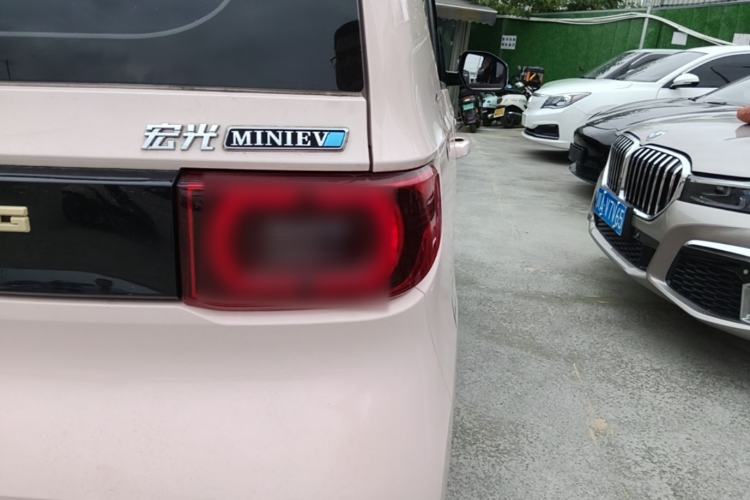 Used Wuling Hongguang MINIEV 2021 Macaron Fashion Model Lithium Iron Phosphate Right Rear Taillight