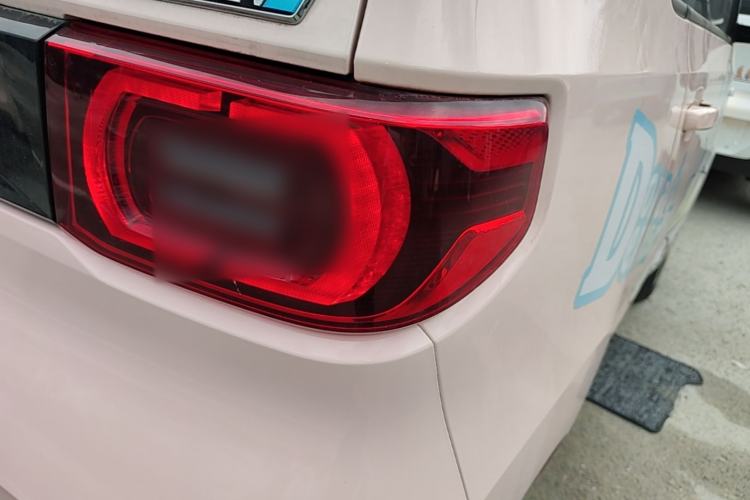 Used Wuling Hongguang MINIEV 2021 Macaron Fashion Model Lithium Iron Phosphate Right Rear Taillight
