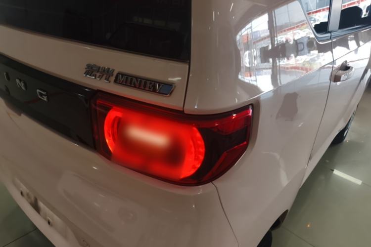 Used Wuling Hongguang MINIEV 2021 Macaron Fashion Model Lithium Iron Phosphate Right Rear Taillight
