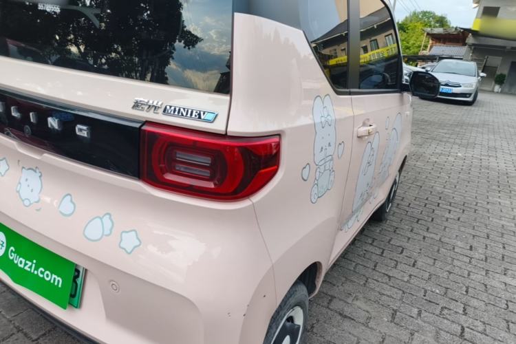 Used Wuling Hongguang MINIEV 2021 Macaron Premium Model – Lithium Iron Phosphate Right Rear Taillight