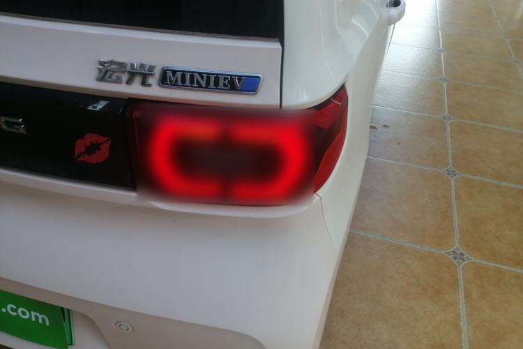 Used Wuling Hongguang MINIEV 2021 Macaron Premium Model – Lithium Iron Phosphate Right Rear Taillight