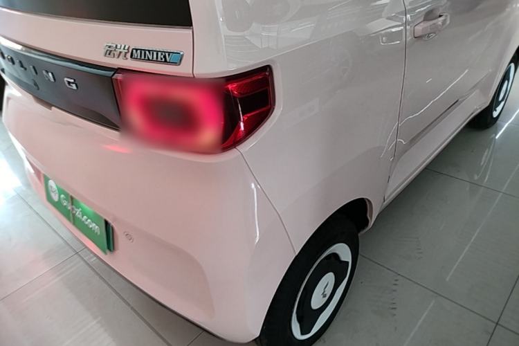 Used Wuling Hongguang MINIEV 2021 Macaron Premium Model – Lithium Iron Phosphate Right Rear Taillight