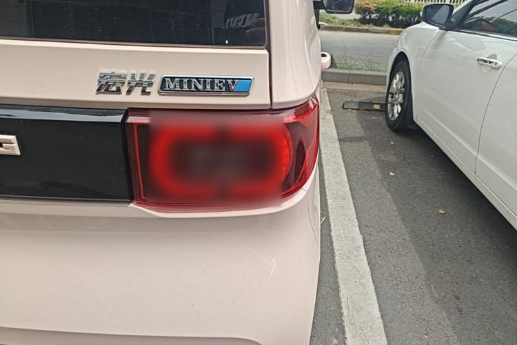 Used Wuling Hongguang MINIEV 2021 Macaron Premium Model – Lithium-NMC Right Rear Taillight