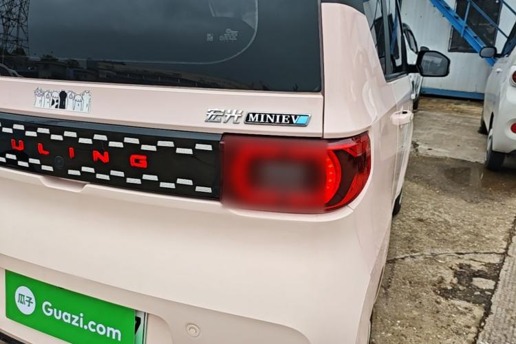 Used Wuling Hongguang MINIEV 2021 Macaron Premium Model – Lithium Iron Phosphate Right Rear Taillight