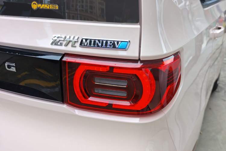 Used Wuling Hongguang MINIEV 2021 Macaron Premium Model – Lithium-NMC Right Rear Taillight
