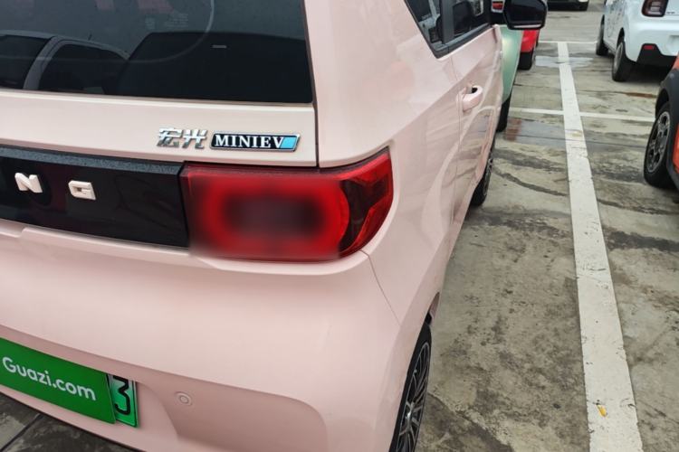 Used Wuling Hongguang MINIEV 2021 Macaron Premium Model – Lithium Iron Phosphate Right Rear Taillight