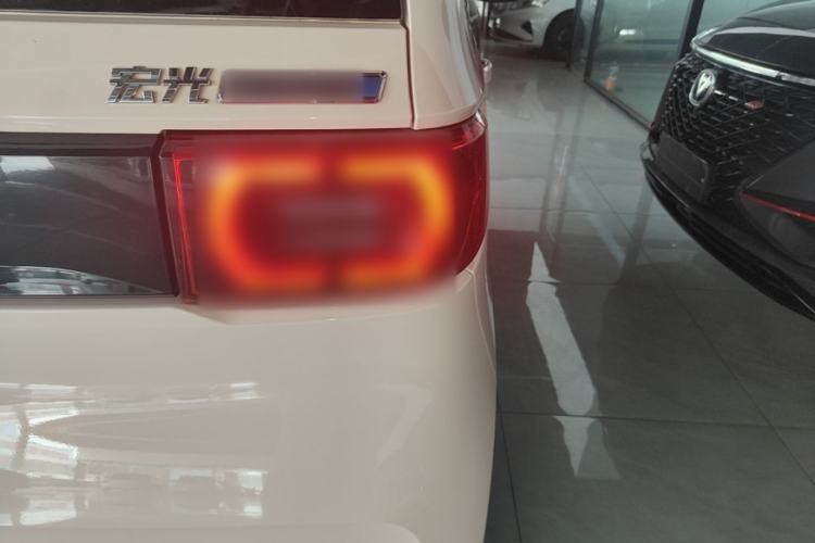 Used Wuling Hongguang MINIEV 2021 Macaron Fashion Edition Lithium-Ion Battery Right Rear Taillight
