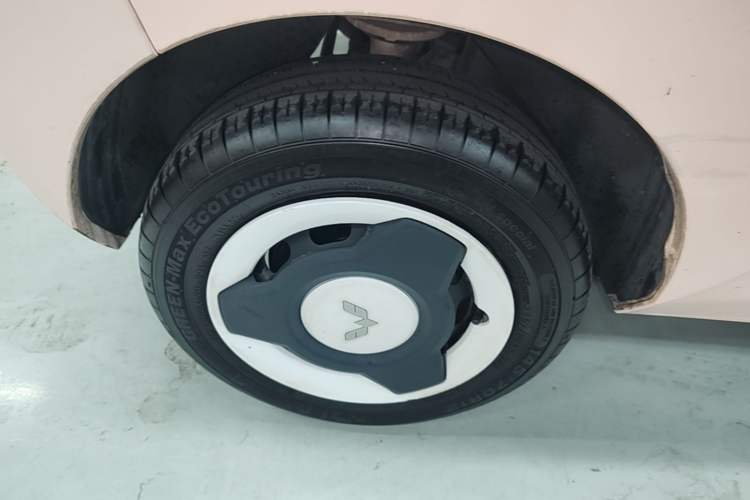 Used Wuling Hongguang MINIEV 2021 Macaron Premium Model – Lithium Iron Phosphate Right Rear Wheel Hub