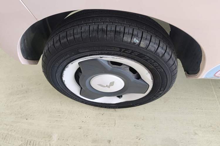 Used Wuling Hongguang MINIEV 2021 Macaron Premium Model – Lithium Iron Phosphate Right Rear Wheel Hub