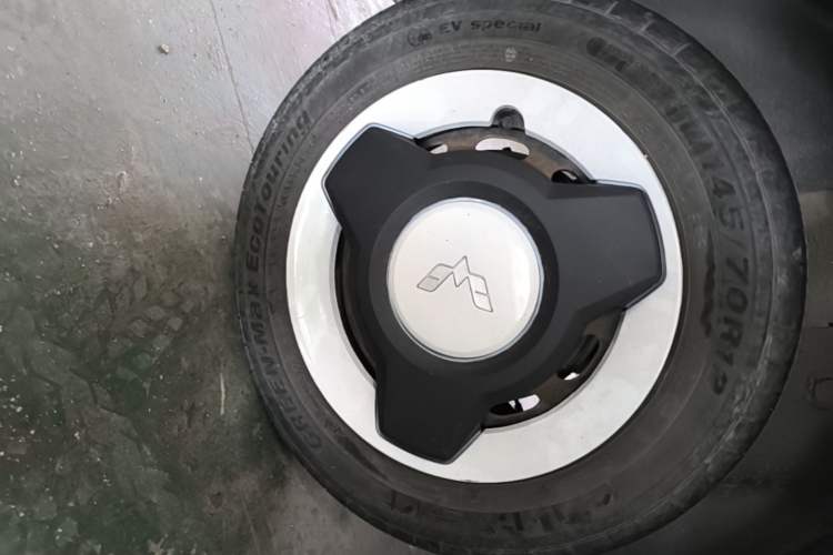Used Wuling Hongguang MINIEV 2021 Macaron Premium Model – Lithium Iron Phosphate Right Rear Wheel Hub