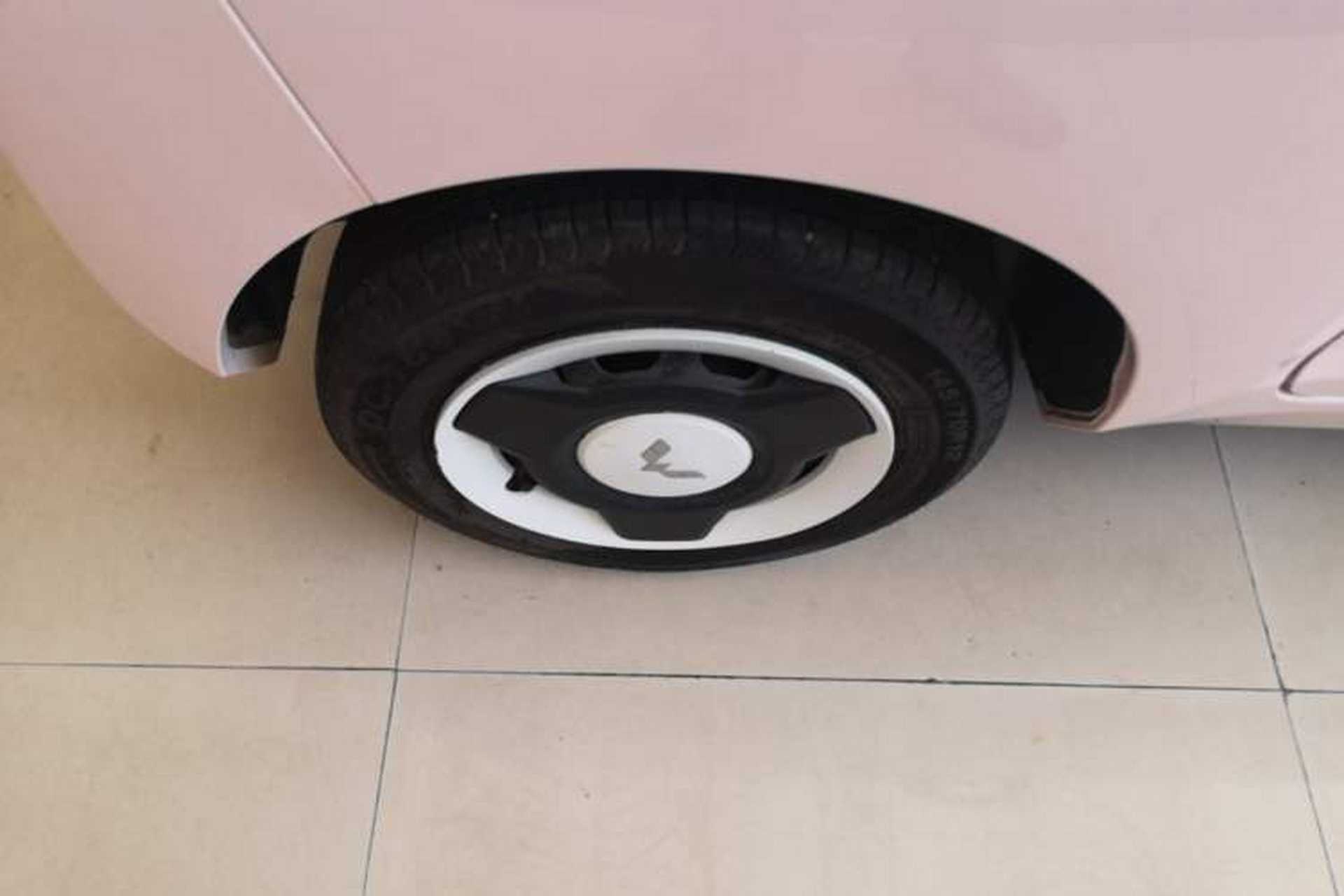 Used Wuling Hongguang MINIEV 2021 Macaron Premium Model – Lithium Iron Phosphate Right Rear Wheel Hub