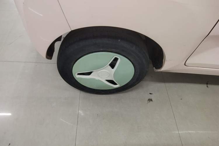 Used Wuling Hongguang MINIEV 2021 Macaron Premium Model – Lithium Iron Phosphate Right Rear Wheel Hub