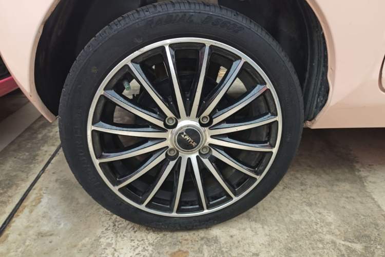 Used Wuling Hongguang MINIEV 2021 Macaron Premium Model – Lithium Iron Phosphate Right Rear Wheel Hub