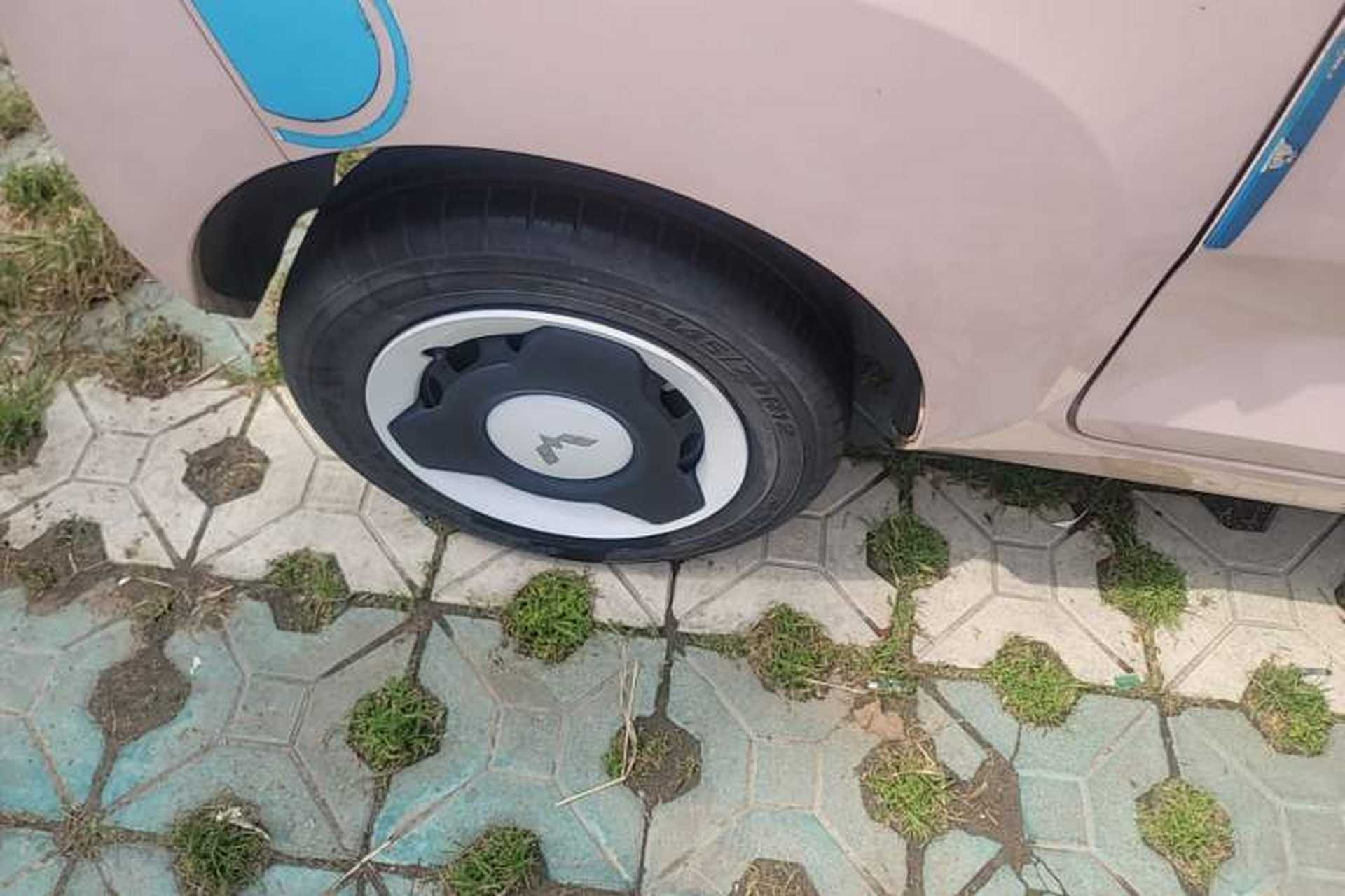 Used Wuling Hongguang MINIEV 2021 Macaron Premium Model – Lithium Iron Phosphate Right Rear Wheel Hub
