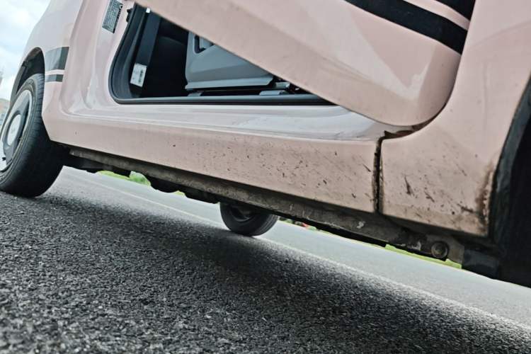 Used Wuling Hongguang MINIEV 2021 Macaron Premium Model – Lithium Iron Phosphate Right Side Sill