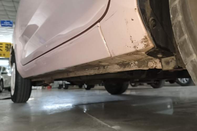 Used Wuling Hongguang MINIEV 2021 Macaron Premium Model – Lithium Iron Phosphate Right Side Sill