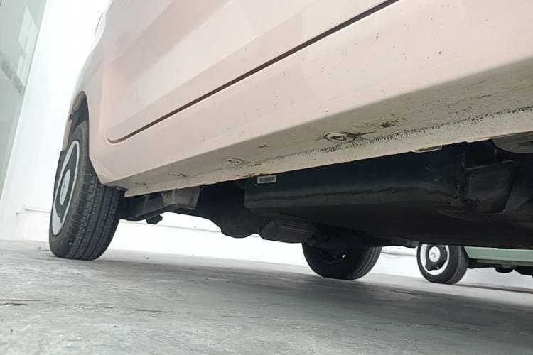 Used Wuling Hongguang MINIEV 2021 Macaron Fashion Edition Lithium-Ion Battery Right Side Sill