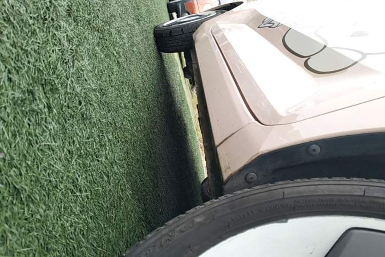 Used Wuling Hongguang MINIEV 2021 Macaron Premium Model – Lithium Iron Phosphate Right Side Sill