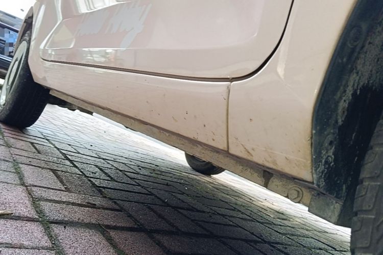 Used Wuling Hongguang MINIEV 2021 Macaron Fashion Model Lithium Iron Phosphate Right Side Sill