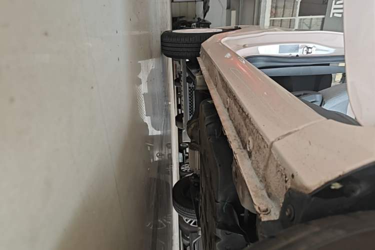 Used Wuling Hongguang MINIEV 2021 Macaron Premium Model – Lithium-NMC Right Side Sill