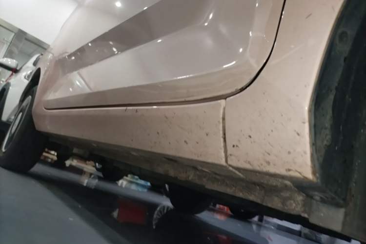 Used Wuling Hongguang MINIEV 2021 Macaron Premium Model – Lithium Iron Phosphate Right Side Sill