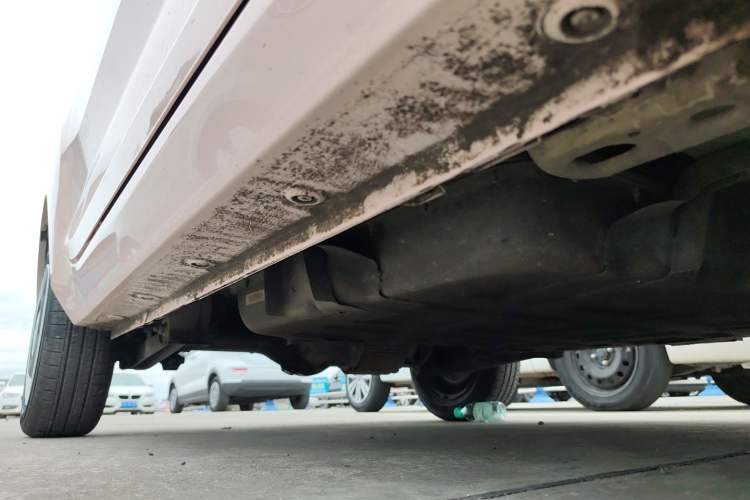 Used Wuling Hongguang MINIEV 2021 Macaron Premium Model – Lithium-NMC Right Side Sill