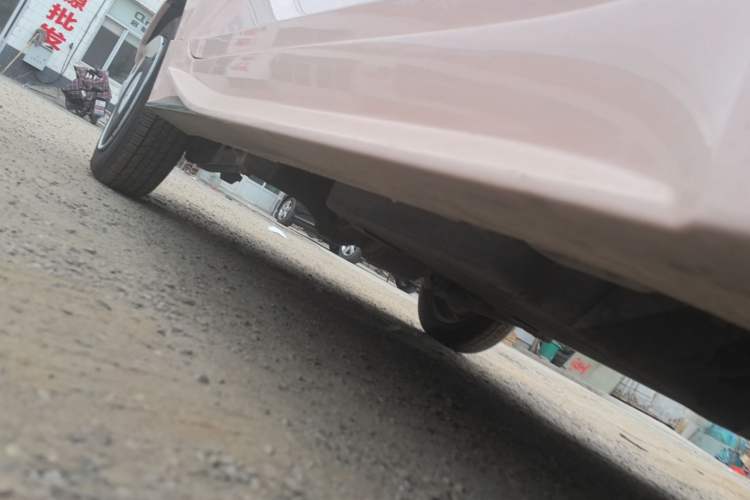 Used Wuling Hongguang MINIEV 2021 Macaron Sandwich Model 120 km Lithium Iron Phosphate Right Side Sill