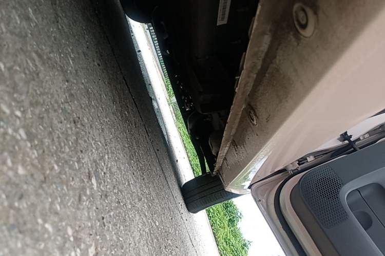 Used Wuling Hongguang MINIEV 2021 Macaron Premium Model – Lithium Iron Phosphate Right Side Sill