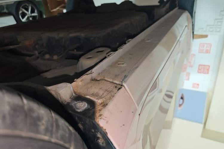Used Wuling Hongguang MINIEV 2021 Macaron Premium Model – Lithium Iron Phosphate Right Side Sill