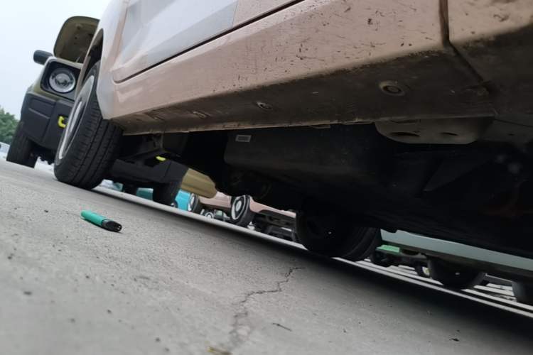 Used Wuling Hongguang MINIEV 2021 Macaron Fashion Edition Lithium-Ion Battery Right Side Sill