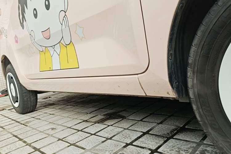 Used Wuling Hongguang MINIEV 2021 Macaron Premium Model – Lithium Iron Phosphate Right Side Sill