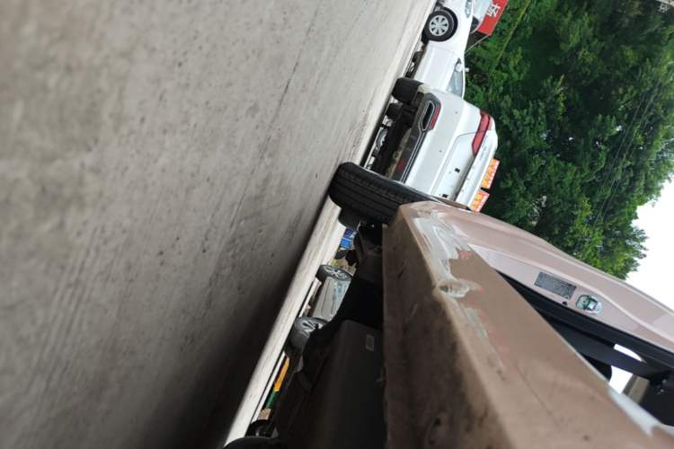 Used Wuling Hongguang MINIEV 2021 Macaron Fashion Model Lithium Iron Phosphate Right Side Sill