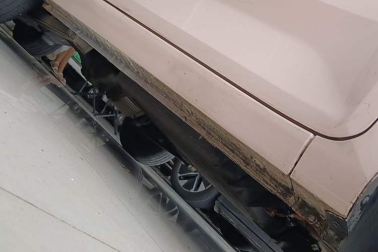 Used Wuling Hongguang MINIEV 2021 Macaron Fashion Model Lithium Iron Phosphate Right Side Sill